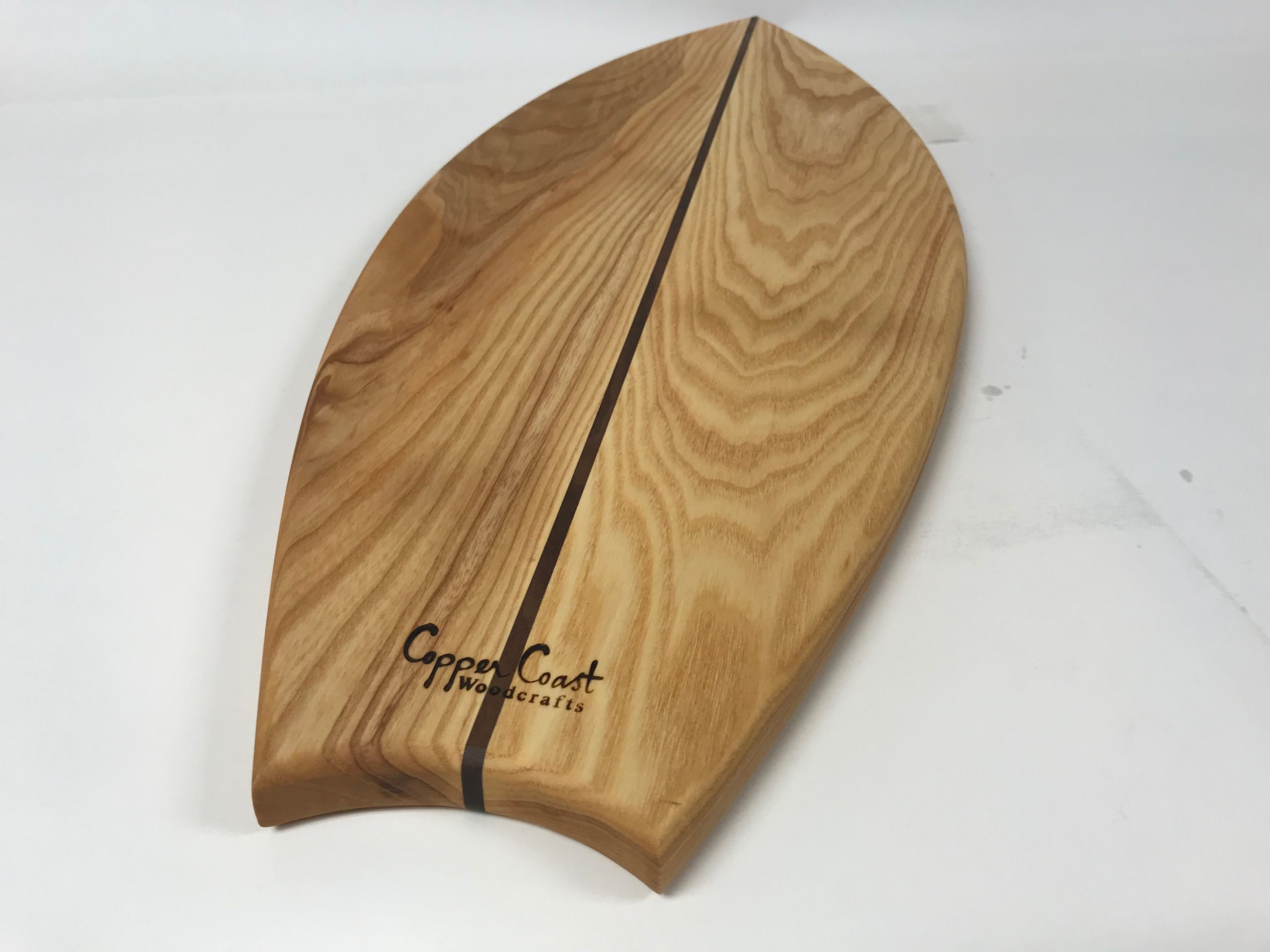 Surf shaped chopping board